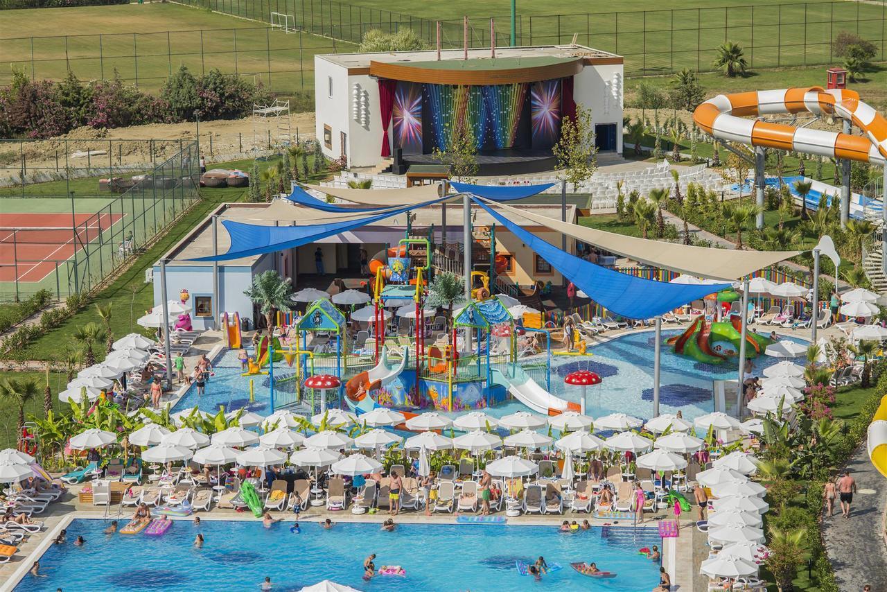 Dream World Aqua Hotel Side Ngoại thất bức ảnh