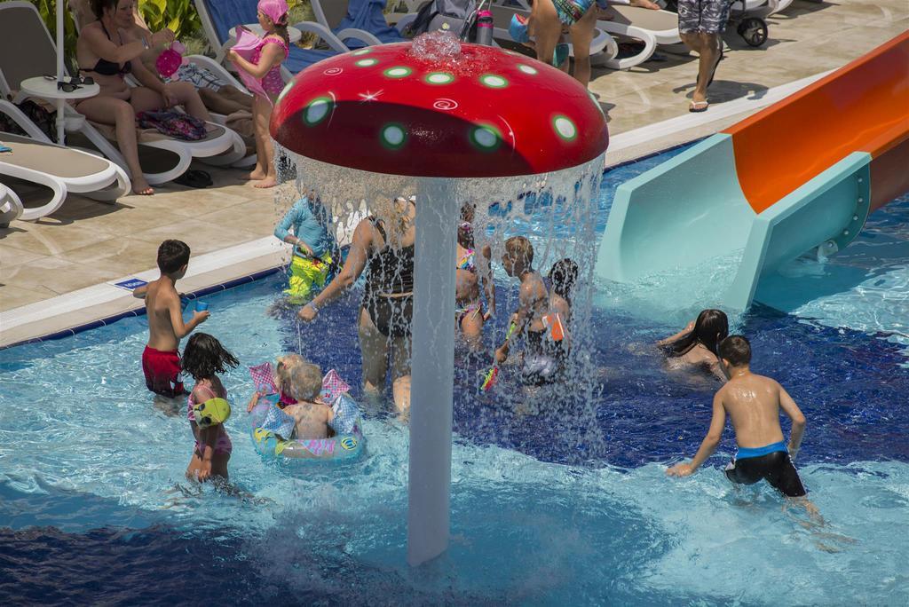 Dream World Aqua Hotel Side Ngoại thất bức ảnh