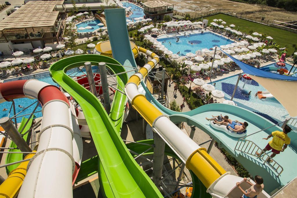 Dream World Aqua Hotel Side Ngoại thất bức ảnh